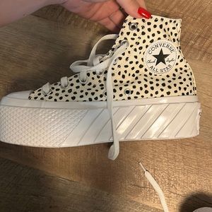 Platform spotted converse only tried on